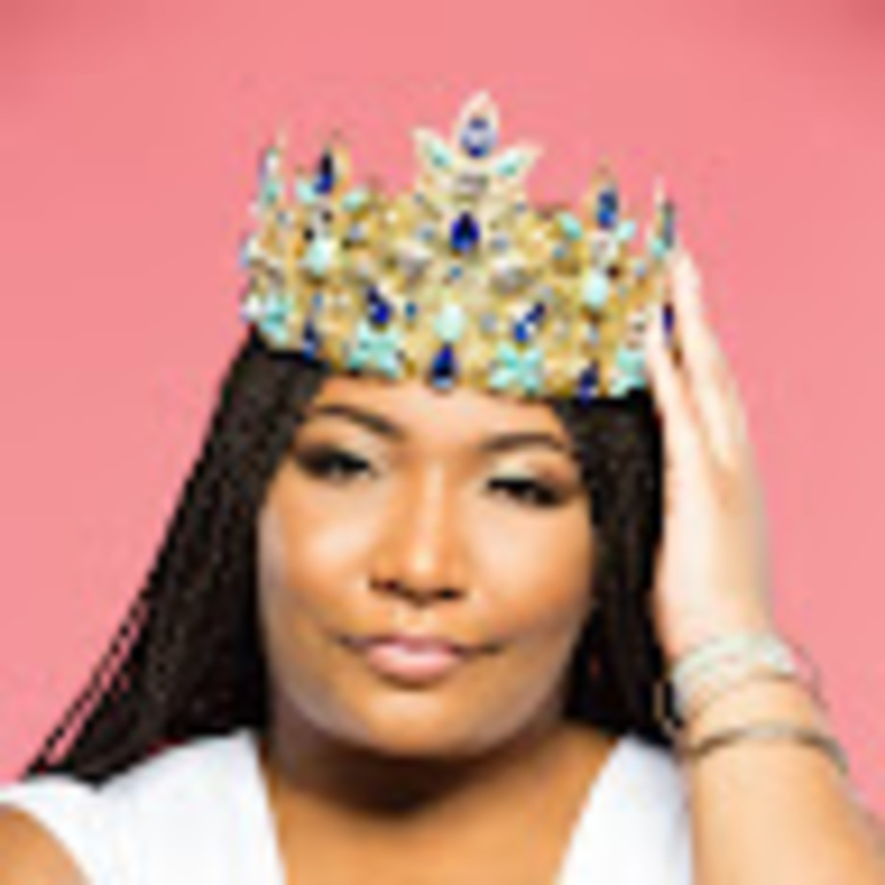 Meet your Posher, Bee